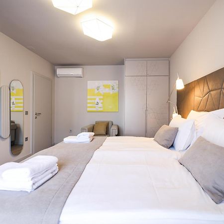 Arsenal Lofts Lägenhet Zadar Exteriör bild