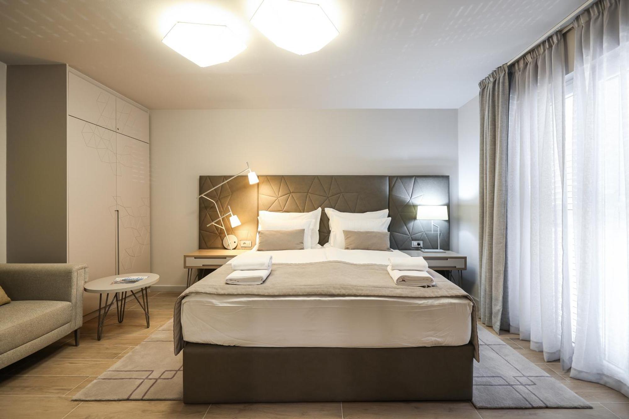 Arsenal Lofts Lägenhet Zadar Exteriör bild