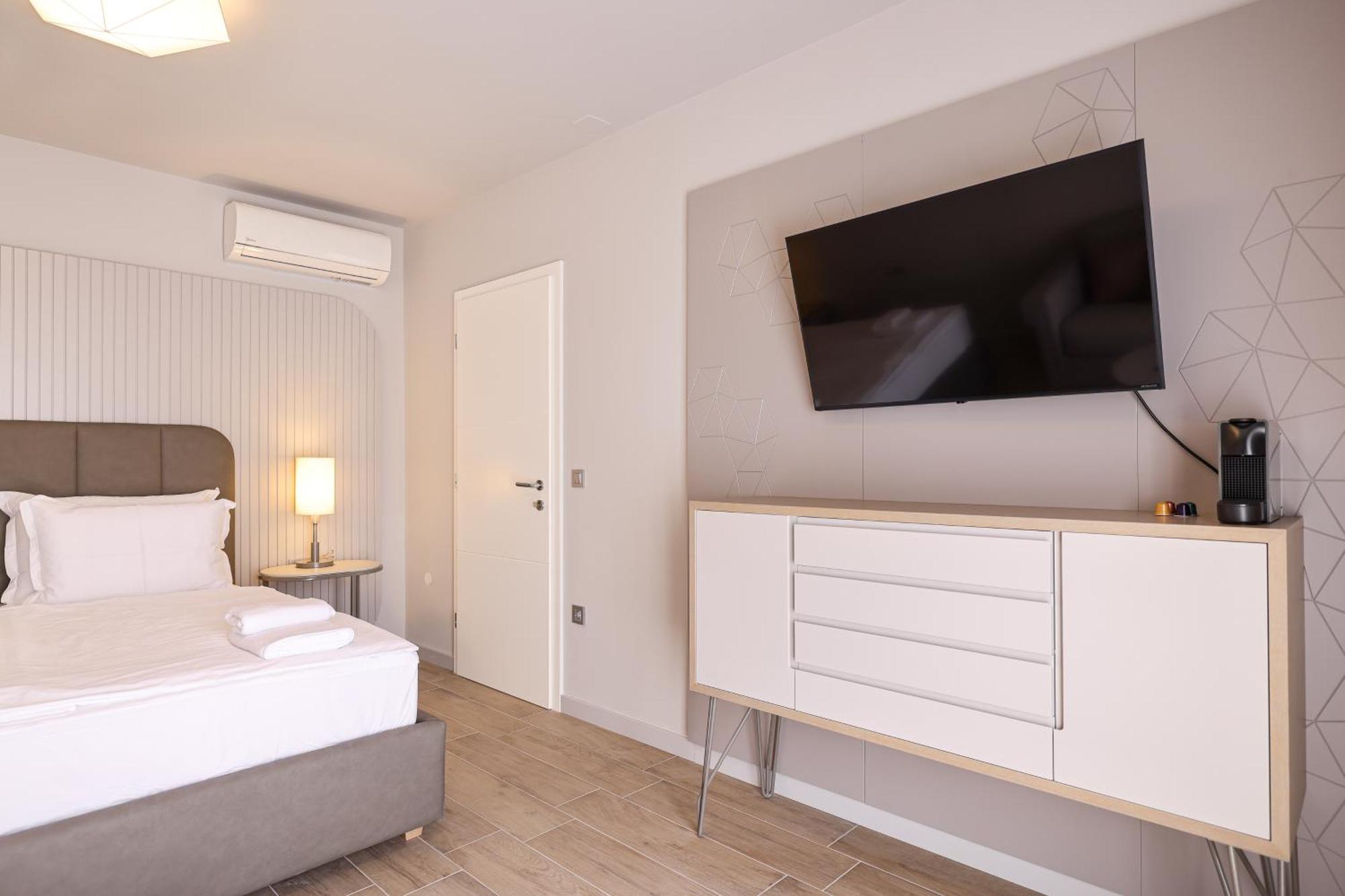 Arsenal Lofts Lägenhet Zadar Exteriör bild