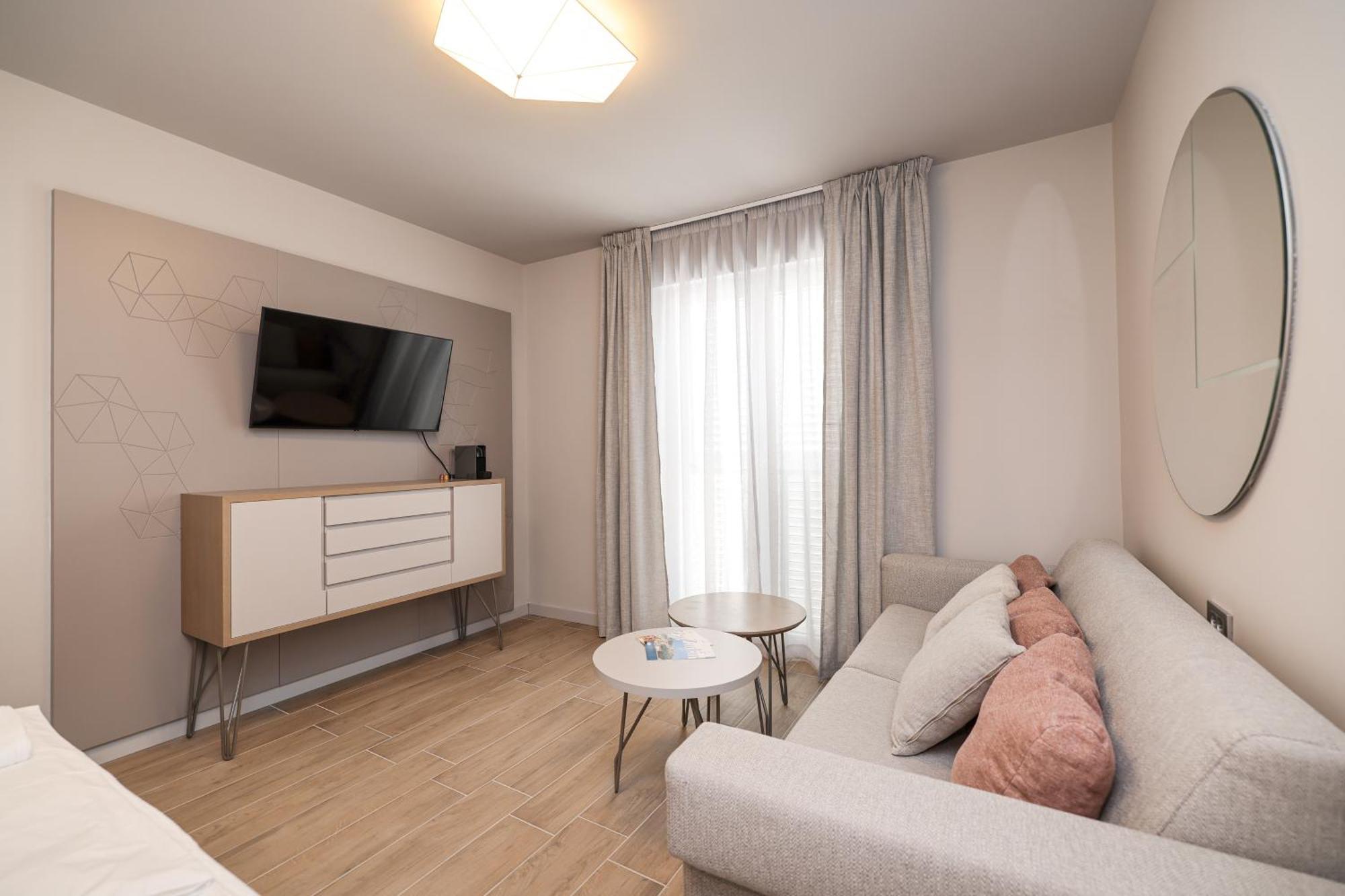 Arsenal Lofts Lägenhet Zadar Exteriör bild